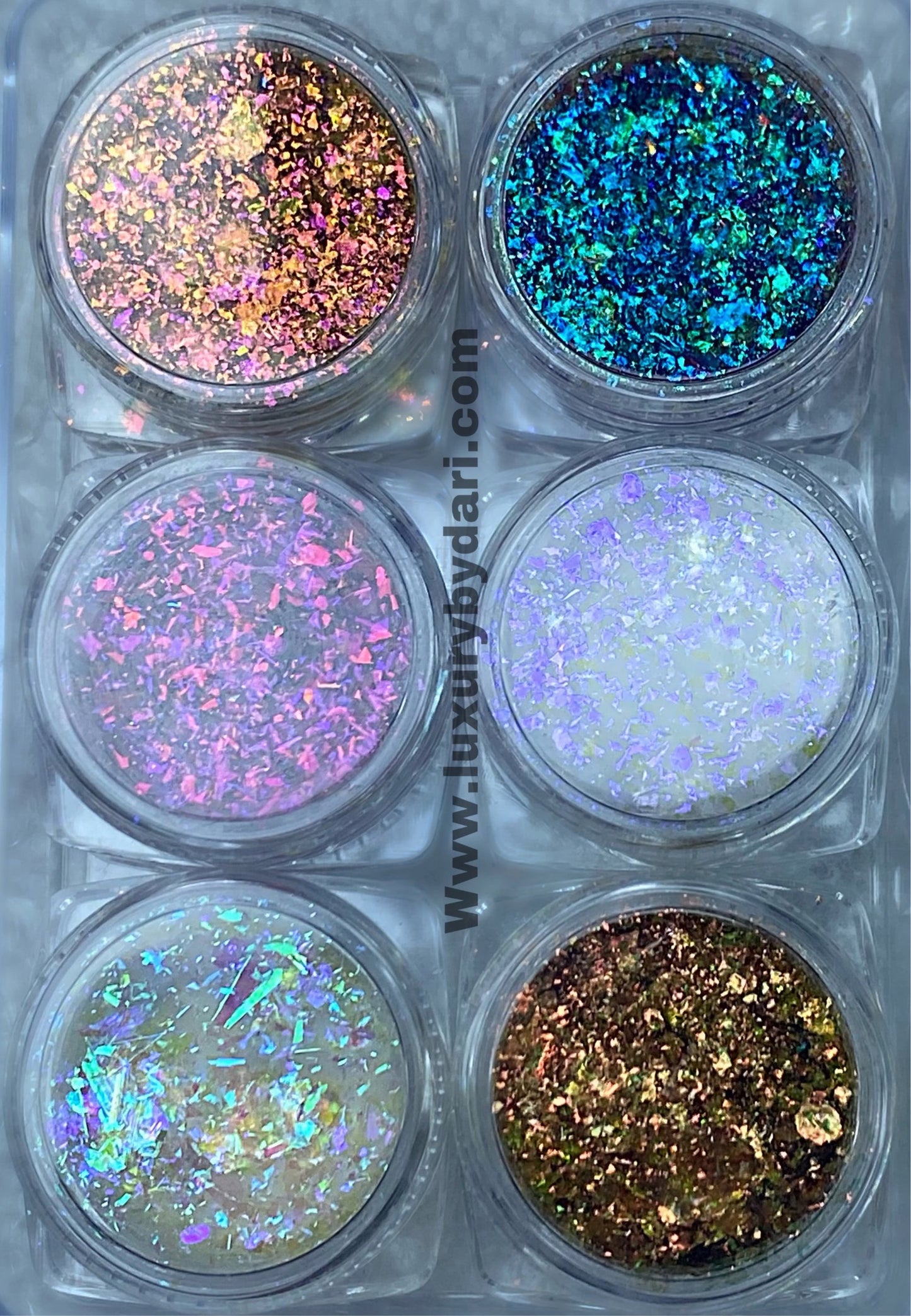 Chameleon flakes
