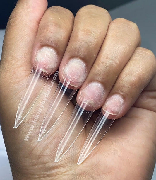 Clear stiletto XL nail tips